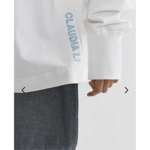CLAUDIA‎ LI White Long Sleeve Sweatshirt with Gradient Sleeve Text - Picture 4 of 4